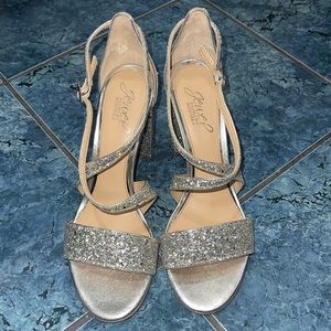 Jewel by Badgley Mischka heel